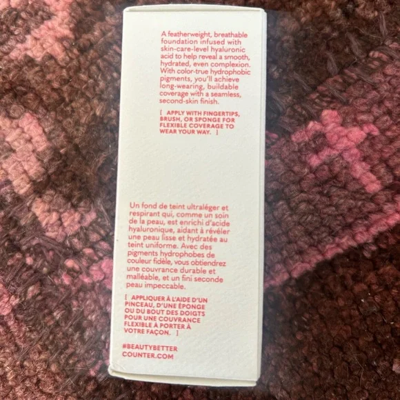 Beautycounter Skin Twin Featherweight Foundation 30ML in Light 240 - Picture 3 of 3